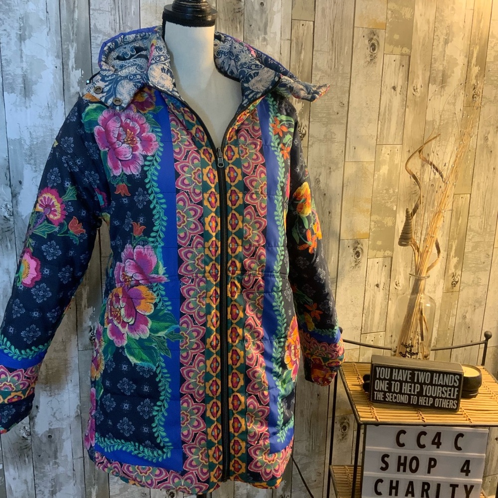 Johnny Was Multicolor Reversible Puffer Jacket w/removable hood. Size S